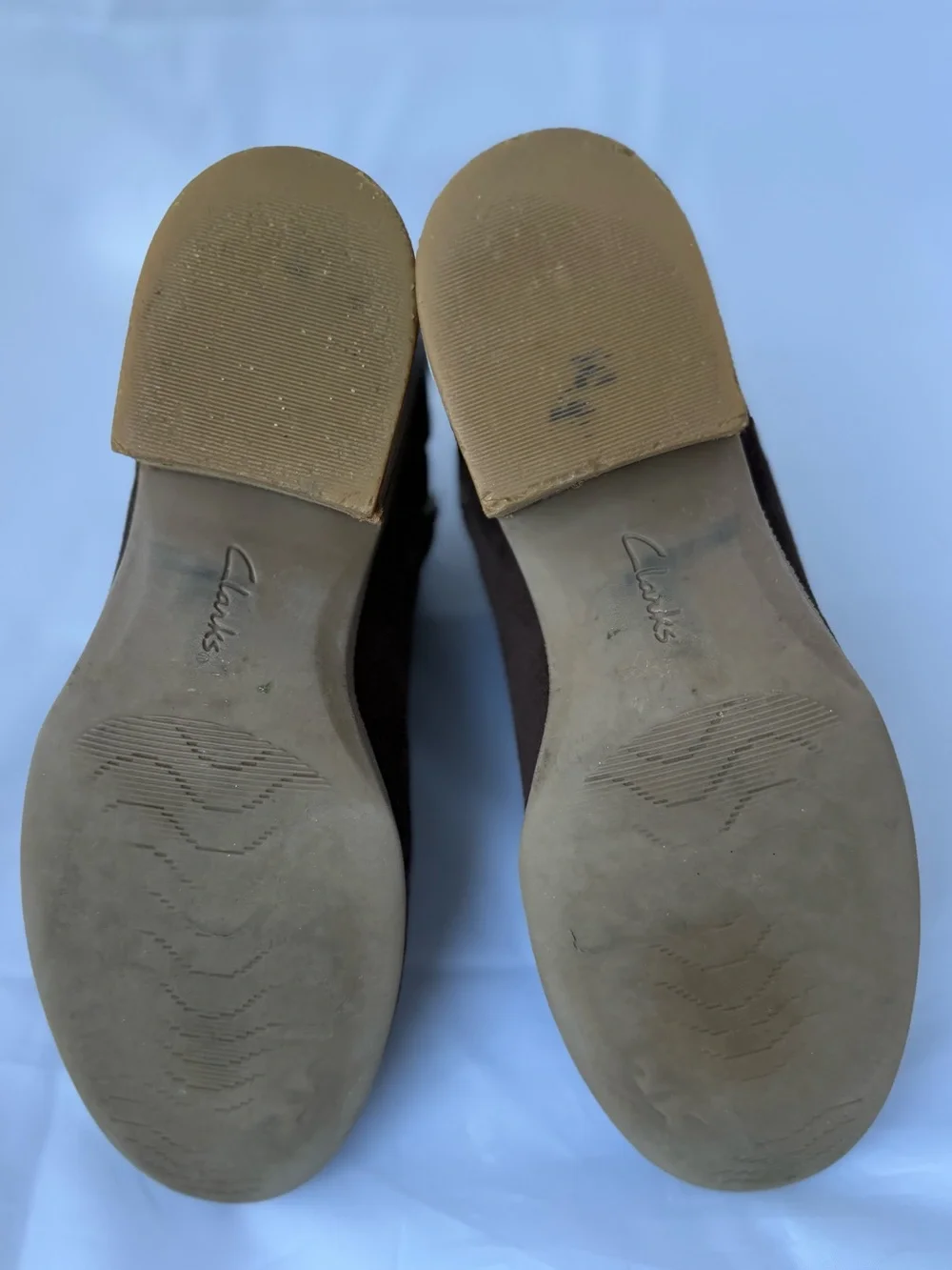 Clarks Maypearl Daisy Dark Brown Suede Chelsea Ankle Boots Size 8
